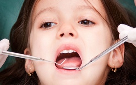Серебрение зубов у детей: почему этого делать не стоит